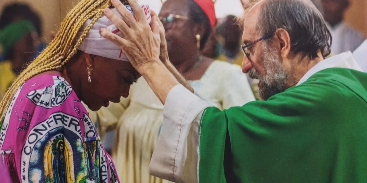 Carlos Collantes, misionero javeriano y arandino en Camerún.