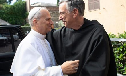 El Papa a los Agustinos: El amor es el centro de todo, que no muera el espíritu misionero.