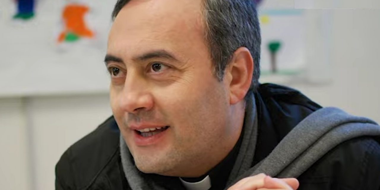 Una ‘sala para escuchar’ se abre en el Vaticano para todo tipo de peregrinos.