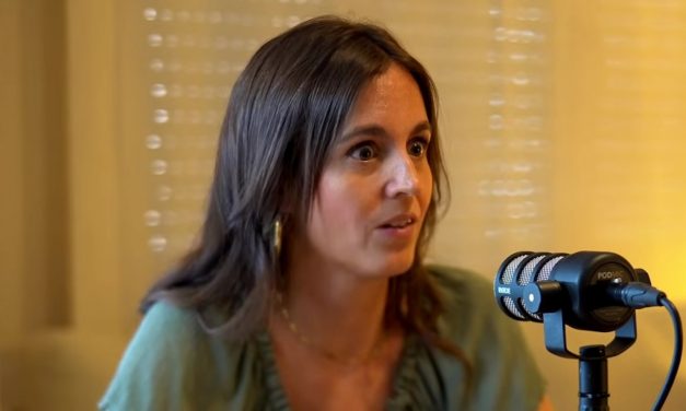 Cómo transmitir la fe en el hogar. Olatz, de Blessings, comparte su experiencia y consejos a las familias.