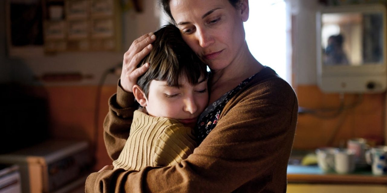 Cáritas invita esta Navidad a comprometerse para que una vida digna deje de ser cuestión de suerte.