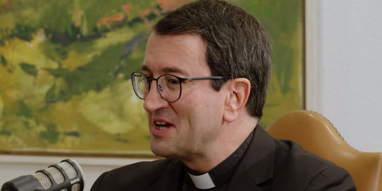 Mons. Raimo Goyarrola, obispo de Helsinki, Finlandia. Cariño a san Agustín: «soy de colegio de agustinos».