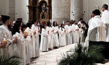 Los bautismos de adultos se multiplican por cinco. En la Vigilia Pascual de 2026.