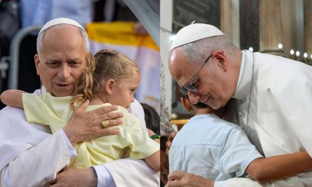 Los abrazos del Papa León XIV son un gesto que nos recuerda la  cercanía de Jesús en el Evangelio.