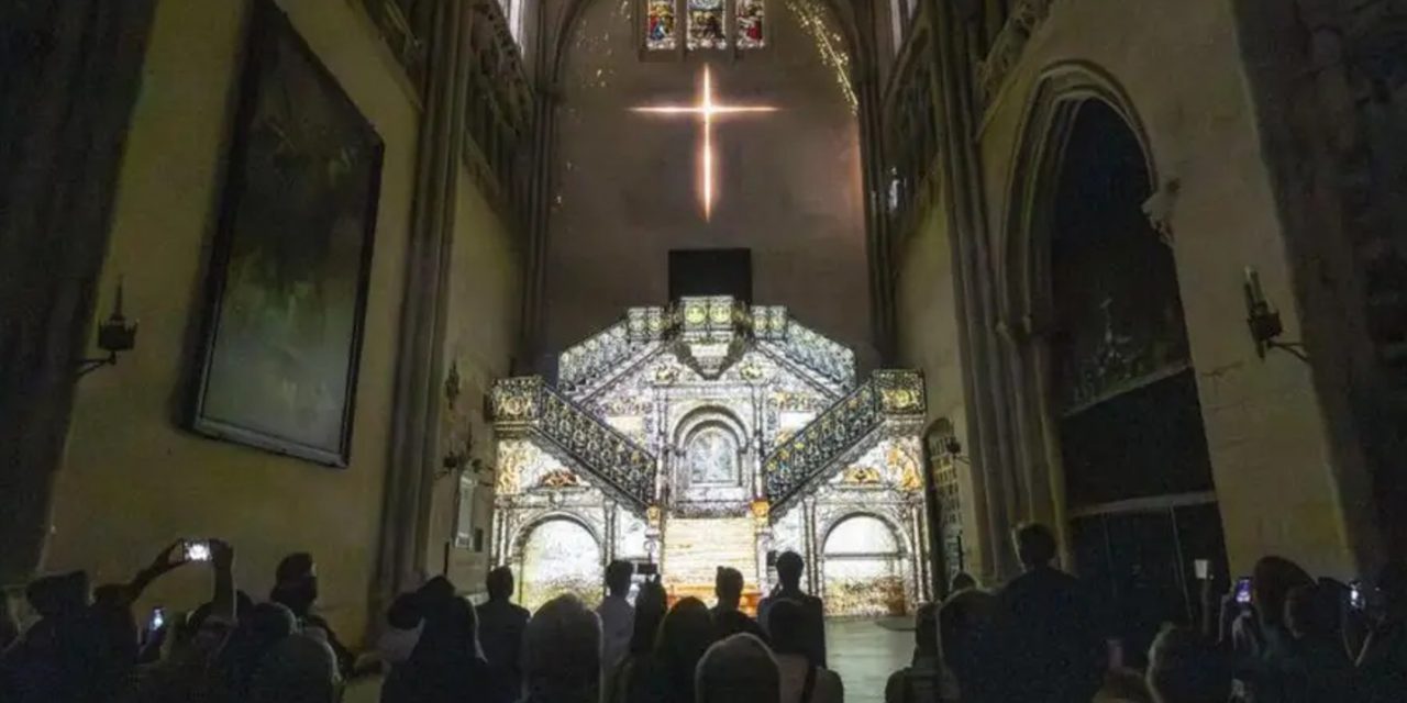 Stella: luz regina. ‘Estrella’ multicolor para la Catedral de Santa María de Burgos.
