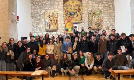 Jóvenes universitarios recorren España para combatir la ‘pobreza espiritual’: «Descubres lo que es la Iglesia».