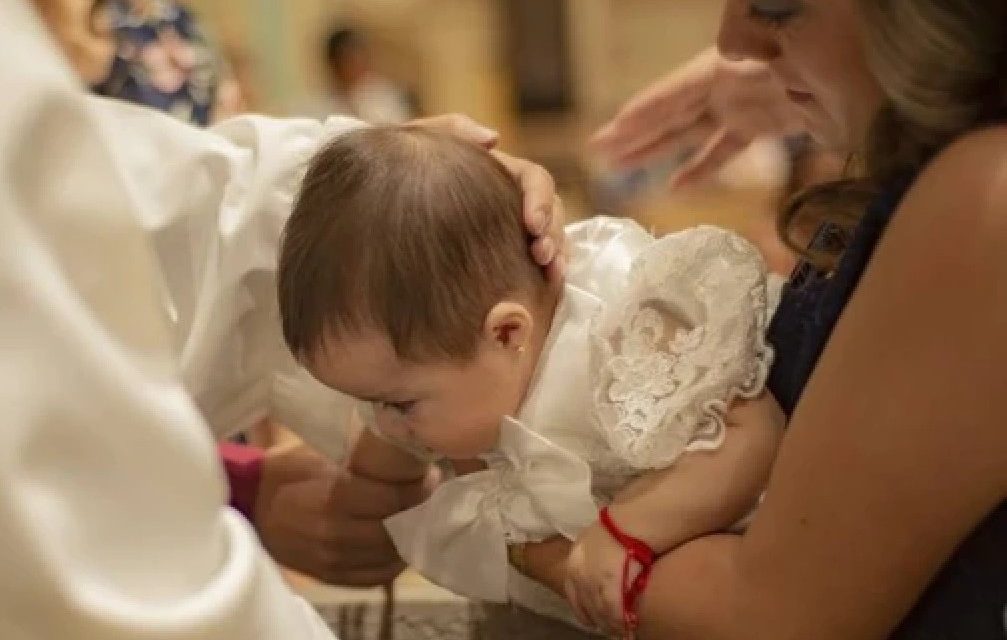 El bautismo en mayores de 7 años cambia la Iglesia en España. El tesoro de sus 82.000 catequistas.